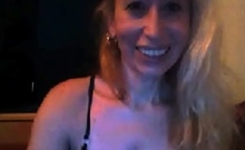 Nice MILF masturbating on Webcam