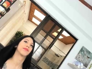 Webcam brunette furios anger masturbation 1