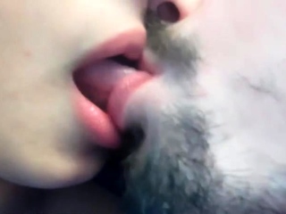 Free Mobile Porn - Saliva Sloppy Tongue Kissing With My Cute Gf ...