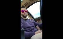 Str8 pink men play in the car again