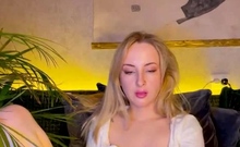 Pretty face and big tits blonde babe solo tease on