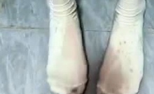 Amateur Foot Fetish Girlfriend Sucks and gives a Footjob