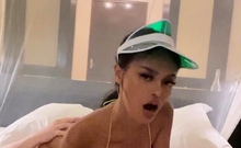 amateur blowjob cumshot finish in her mouth