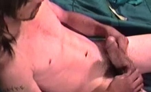 Amateur Wayne Beating Off