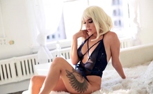 Tasty amateur blonde babe masturbating on web cam