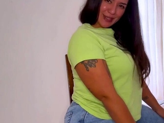 Amateur super hot brunette masturbating 3 mp4