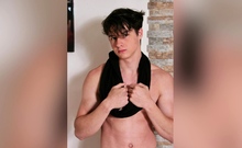 Handsome Czech twunk boy does striptease pics
